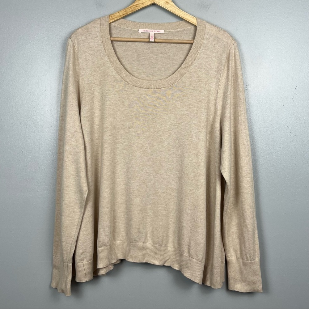 Victoria’s Secret beige cotton viscose cashmere scoop neck swing sweater, XL.
